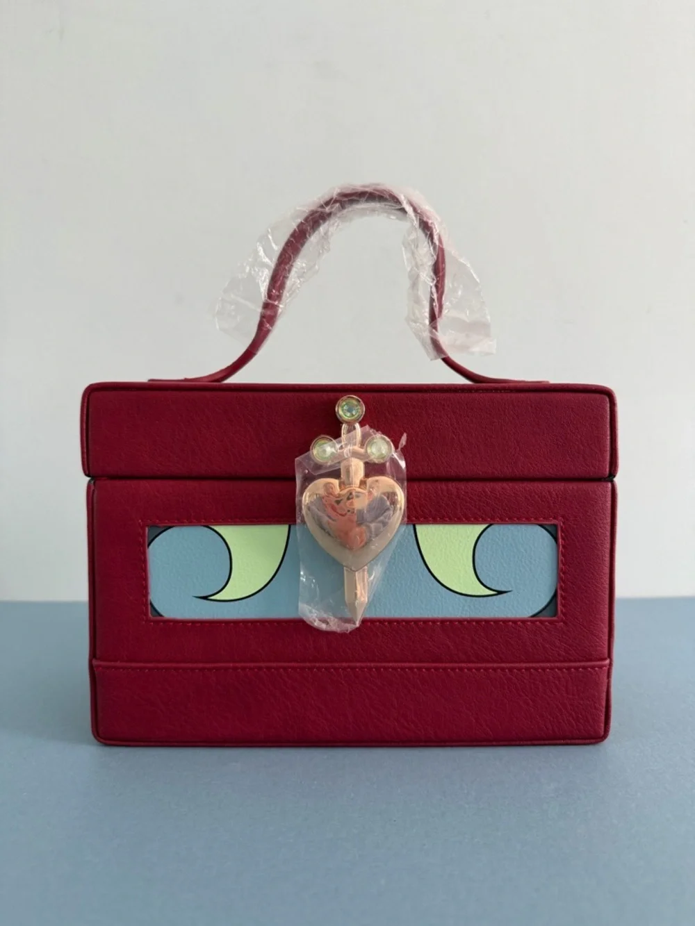 Disney Snow White Evil Queen Heart Box Figural Crossbody Bag BoxLunch Exclusive